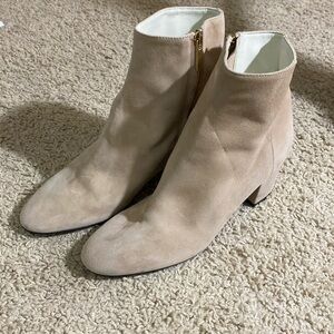 Bruno Magli new Vinny nude cream suede ankle boots size 6.5